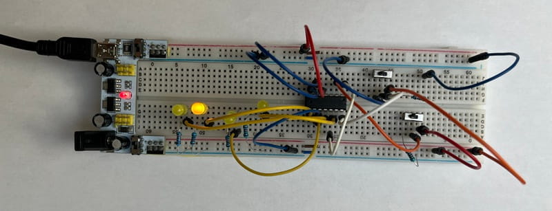 Notre compteur BCD affiche la valeur 4