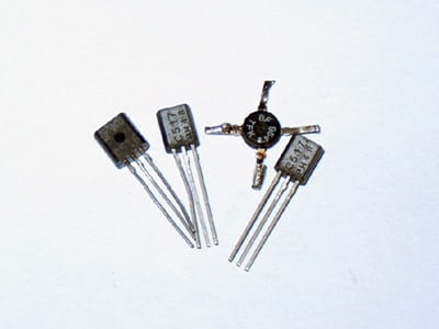 Le Transistor Electro Robot